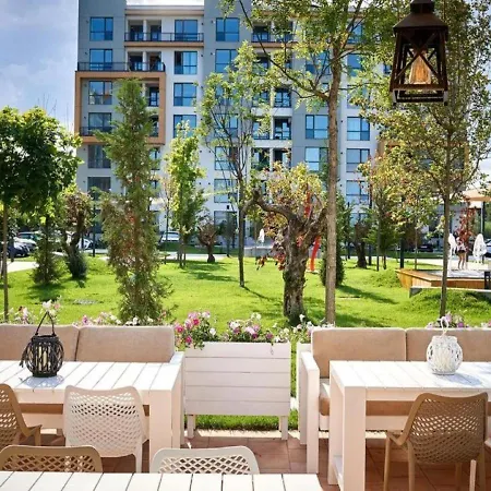 Apartment Adams Onix Blue *